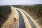 Na okres ok. trzech tygodni zamknięta zostanie droga dojazdowa biegnąca wzdłuż lasu do Zakładów Azotowych Puławy