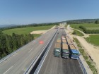 Próbne obciążenia największej estakady na budowanej S7 Lubień-Rabka